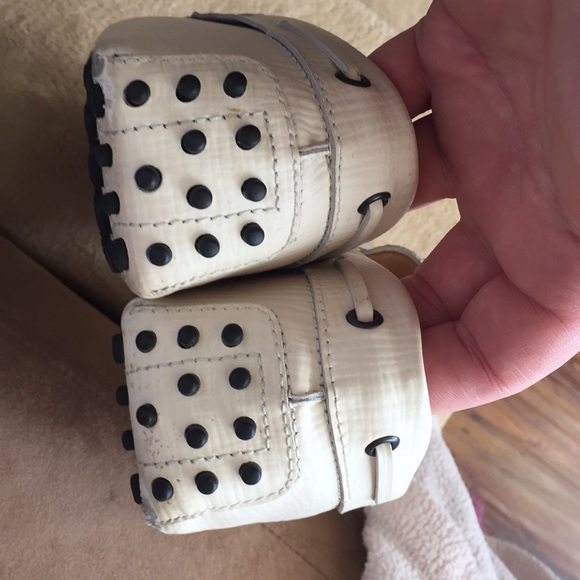 Men’s TOD’S Driving Shoes - Picture 6 of 6